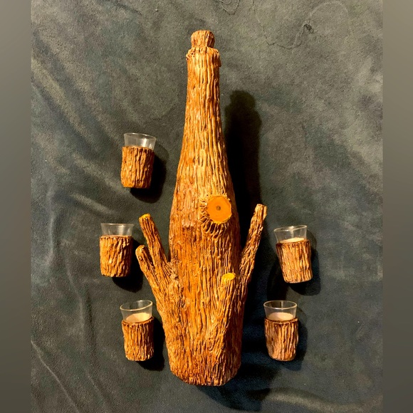 Log Folk Art Drink Set - Picture 1 of 4